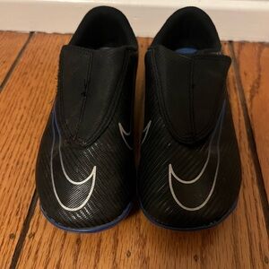Nike Black Soccer Cleats with Laceless Design